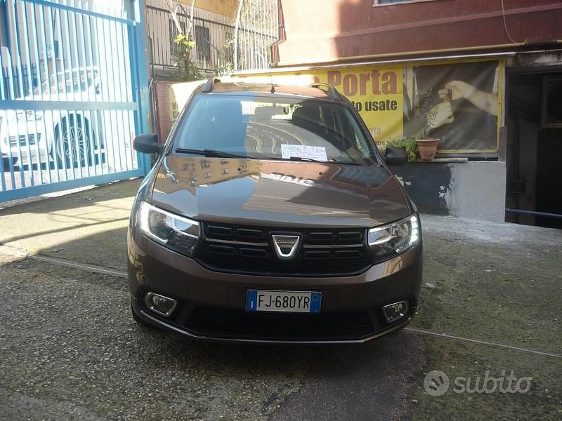 Usata Dacia Logan MCV Ambiance 90 CV (66 kW) 2017 Marrone Station wagon