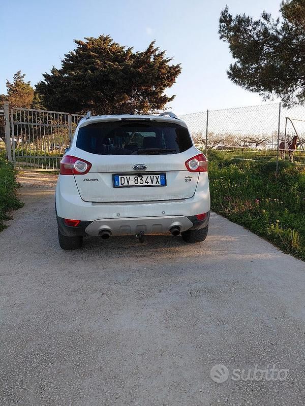 Usata Ford Kuga 136 CV (100 kW) 2009 Bianco SUV