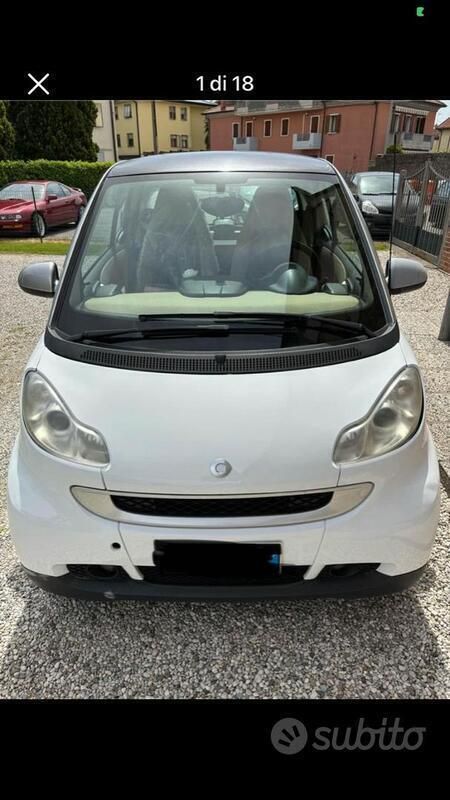Usata 2010 Smart ForTwo Coupé Coupé | 4000 € (Ottimo prezzo) - Immagine 1/4
