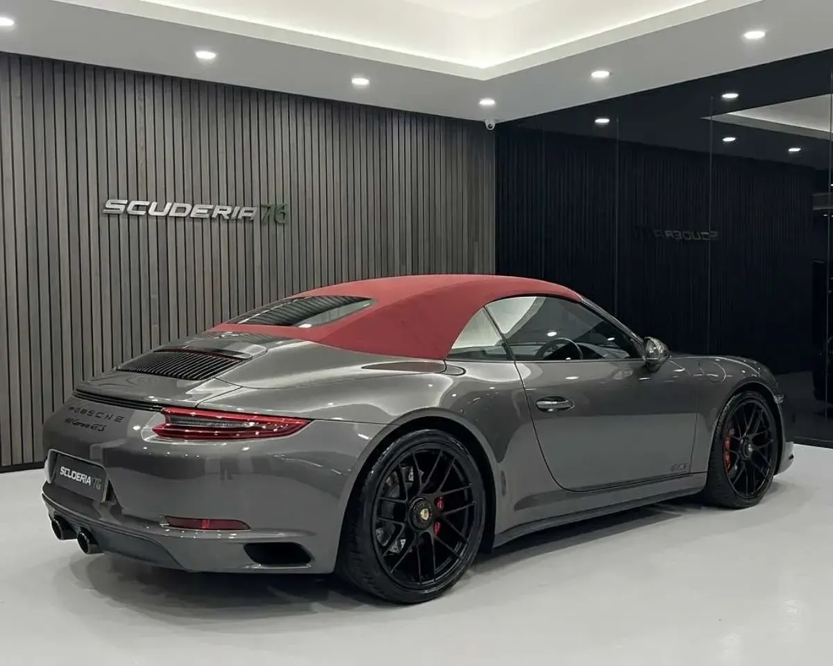 Usata Porsche 911 Carrera GTS 450 CV (330 kW) 2018 Grigio agata Cabrio