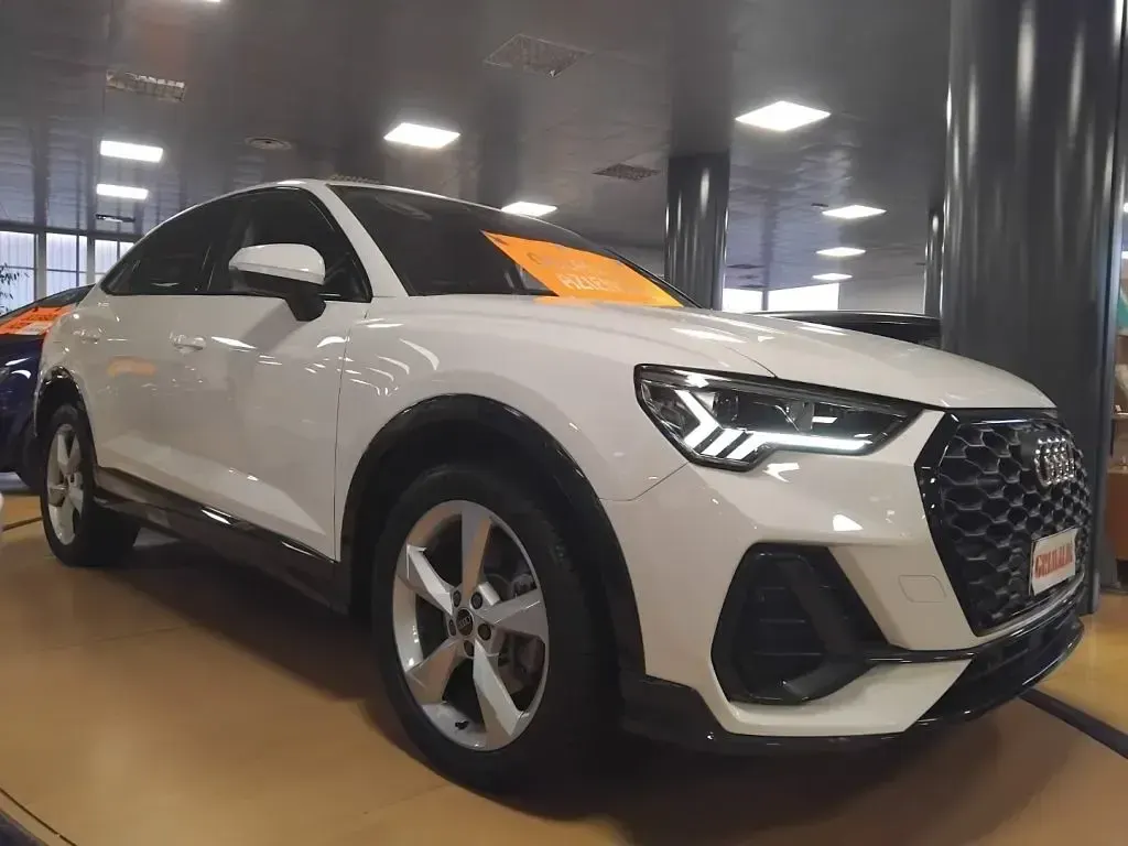 Usata Audi Q3 Ambiente 200 CV (147 kW) 2021 Bianco ibis / pastello SUV