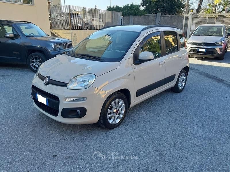 Usata Fiat Panda Lounge 69 CV (50 kW) 2014 Beige Utilitaria