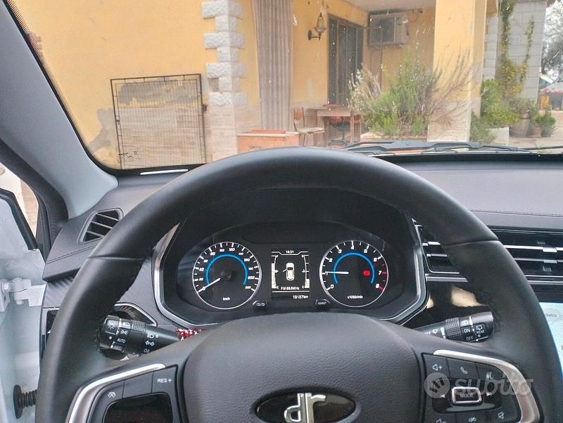Usata DR DR 3.0 116 CV (85 kW) 2024 Bianco SUV