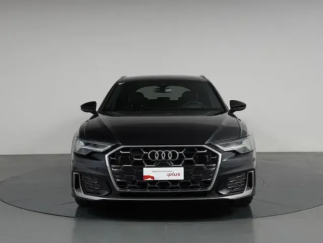 Usata Audi A6 Business 286 CV (210 kW) 2024 Blu firmamento metallizzato Station wagon
