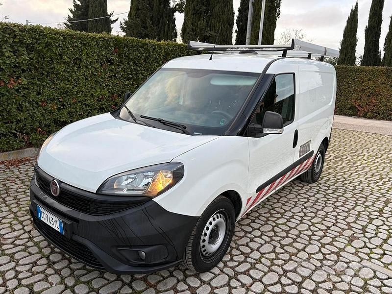 Bianco Usata 2020 Fiat Doblò Monovolume | 8600 € (Ottimo prezzo) - Immagine 1/4