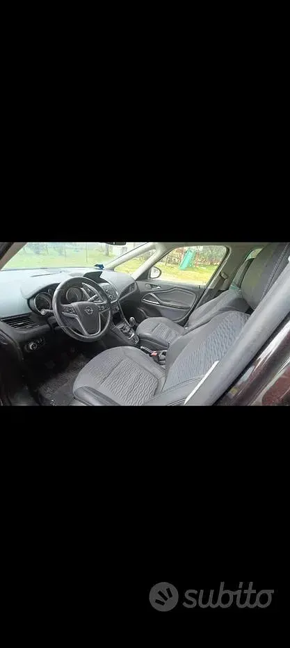 Usata Opel Zafira 140 CV (102 kW) 2015 Monovolume