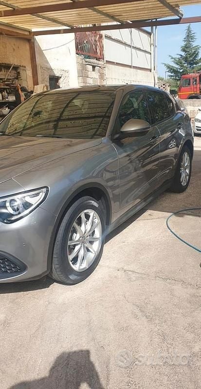 Usata Alfa Romeo Stelvio 210 CV (154 kW) 2020 Grigio SUV