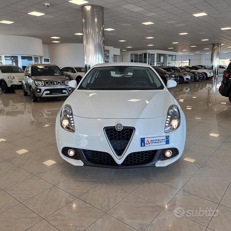 Usata Alfa Romeo Giulietta 120 CV (88 kW) 2018 Bianco Utilitaria