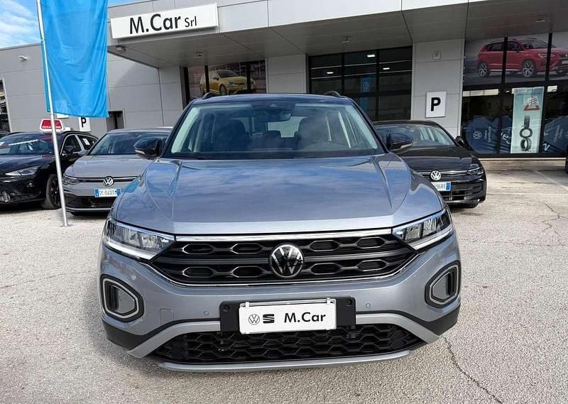 Usata VW T-Roc Life 116 CV (85 kW) 2025 Grigio silver SUV