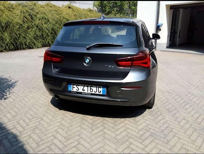 Usata BMW 116 Sport Line 116 CV (85 kW) 2018 Grigio Utilitaria