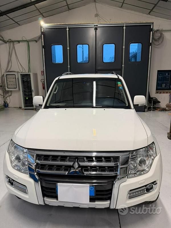 Usata Mitsubishi Pajero 2015 Bianco SUV