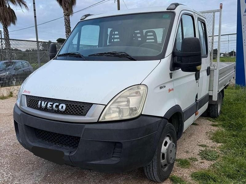 Usata Iveco Daily 140 CV (102 kW) 2011 Bianco Furgone