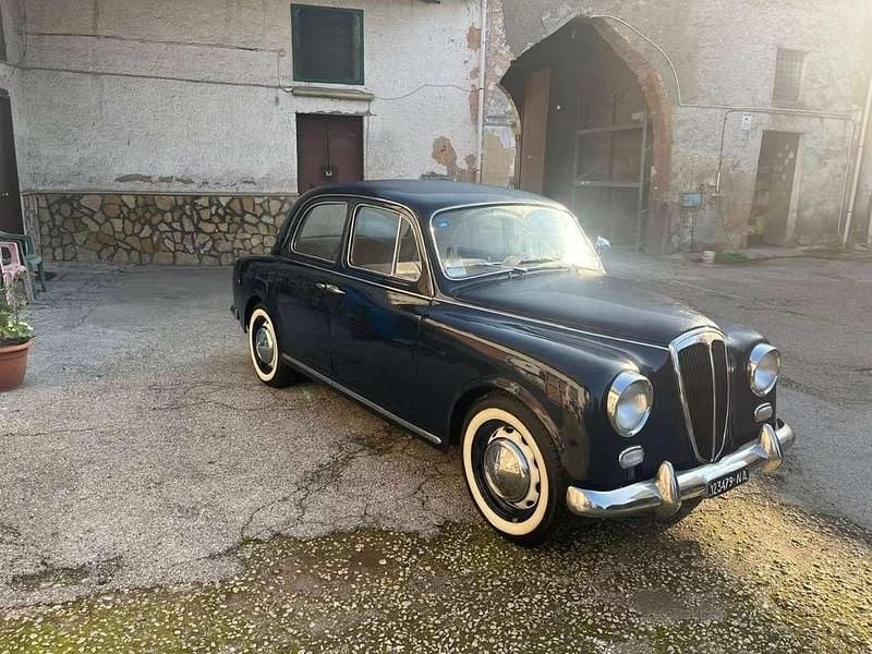 Usata Lancia Appia 48 CV (35 kW) 1953 Blu/azzurro Berlina