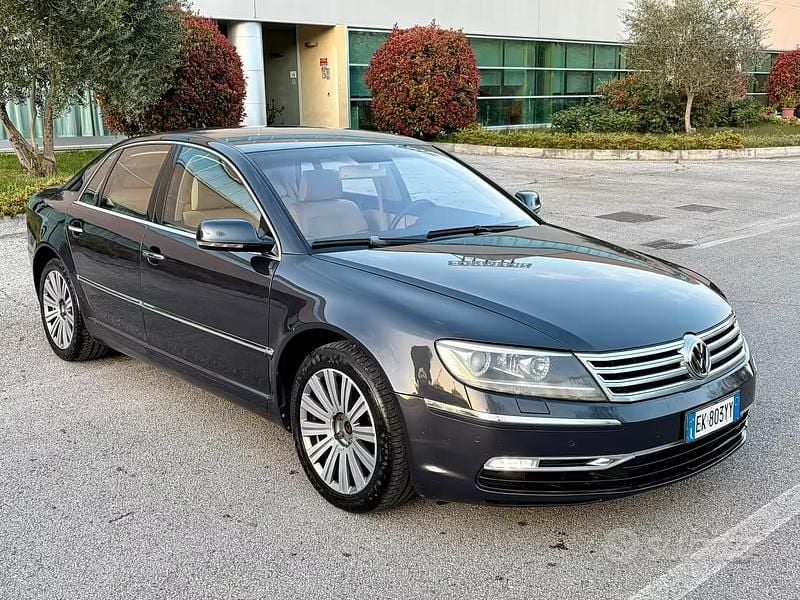 Usata VW Phaeton 240 CV (176 kW) 2011 Grigio Berlina