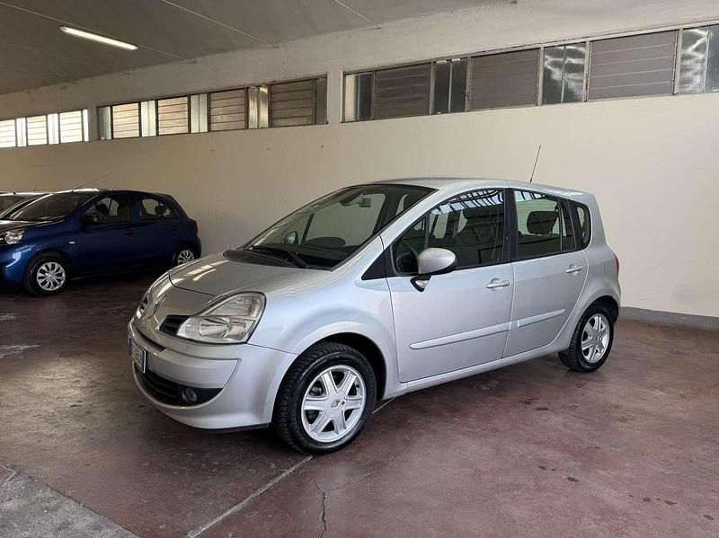 Other Usata 2008 Renault Modus Dynamique Monovolume | 3000 € (Ottimo prezzo) - Immagine 1/4