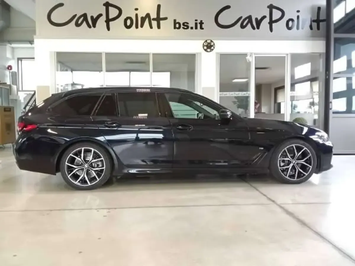 Usata BMW 520 M Sport 190 CV (139 kW) 2022 Blue night Berlina