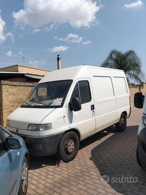 Usata Fiat Ducato 86 CV (63 kW) 2001 Bianco Furgone