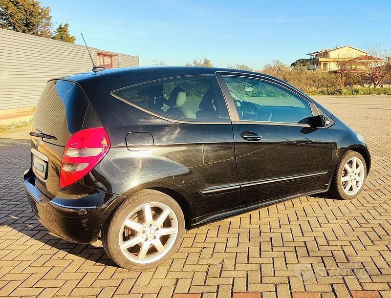 Usata Mercedes A150 Avantgarde 95 CV (69 kW) 2006 Nero Coupé
