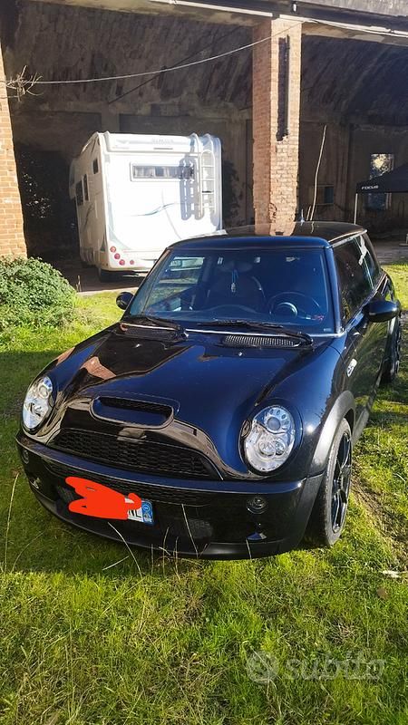 Usata Mini Cooper S 170 CV (125 kW) 2004 Nero Utilitaria