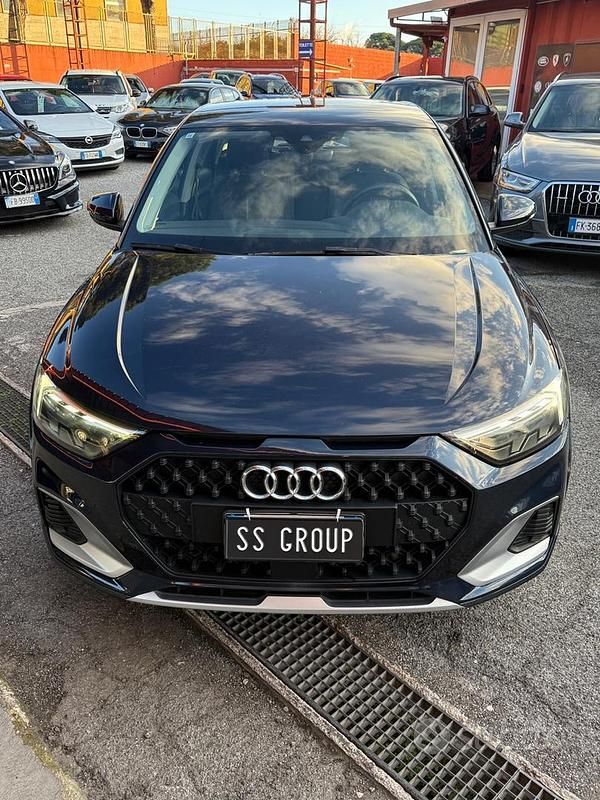 Usata Audi A1 116 CV (85 kW) 2020 Blu SUV