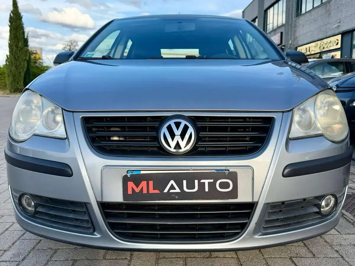 Usata VW Polo Comfortline 69 CV (50 kW) 2009 Grigio Utilitaria