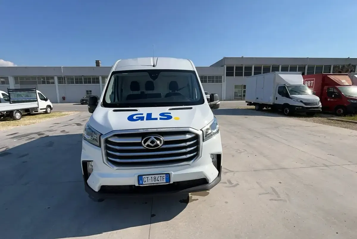 Usata Maxus V90 150 CV (110 kW) 2024 Blanc white Furgone
