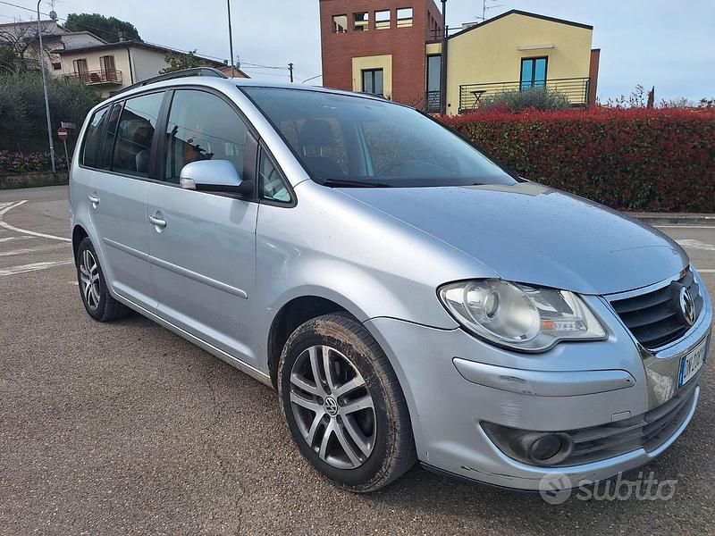Usata VW Touran 105 CV (77 kW) 2008 Monovolume