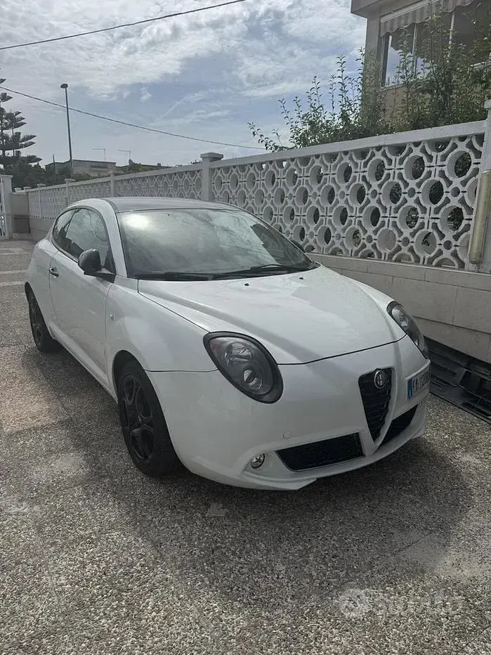 Usata Alfa Romeo MiTo 90 CV (66 kW) 2009 Bianco Utilitaria