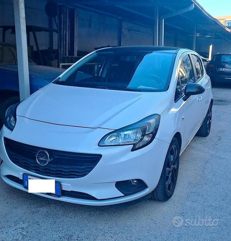 Usata Opel Corsa 90 CV (66 kW) 2017 Bianco Berlina
