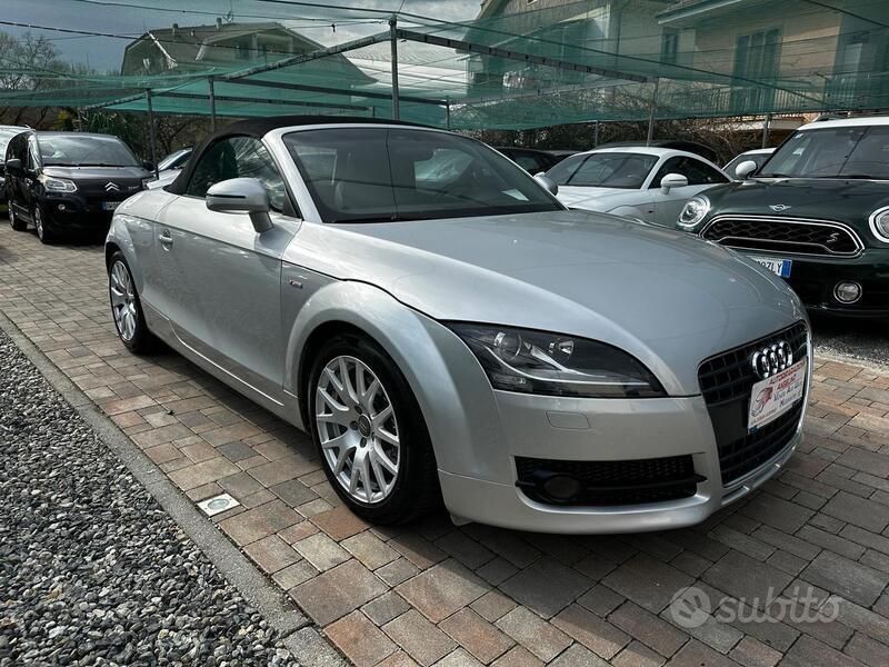 Usata Audi TT Roadster Advanced Plus 200 CV (147 kW) 2007 Grigio Cabrio