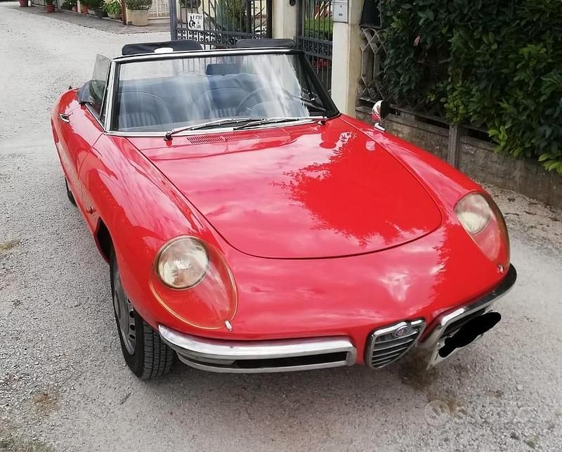 Rosso Usata 1960 Alfa Romeo Spider Cabrio | 49.000 € - Immagine 1/4