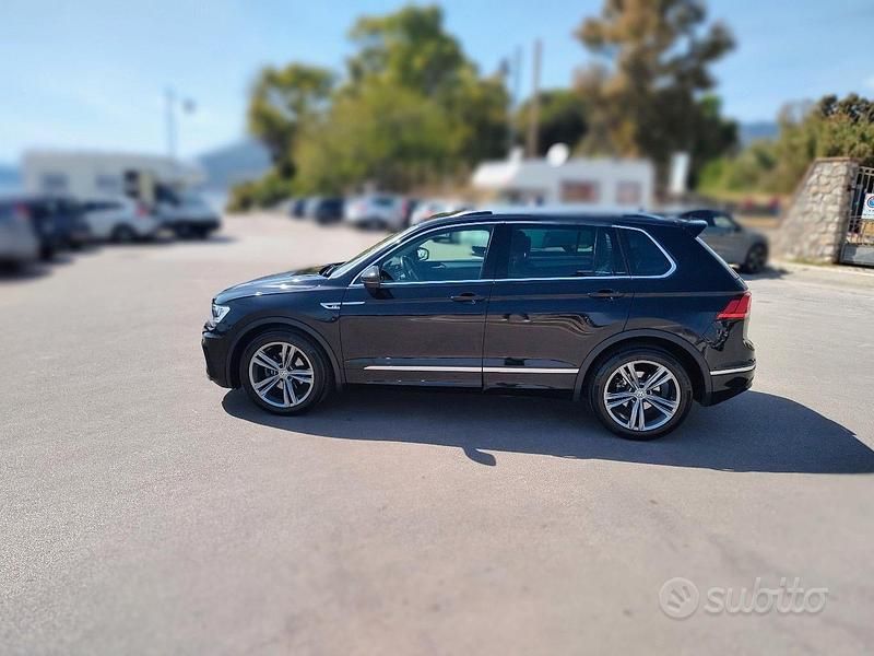 Usata VW Tiguan R-line 116 CV (85 kW) 2018 Nero SUV