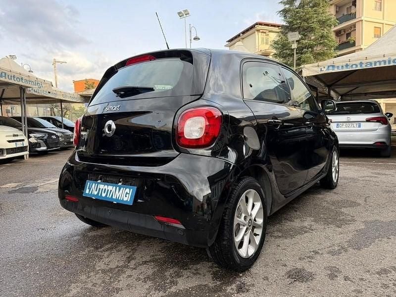 Usata Smart ForFour Prime 71 CV (52 kW) 2017 Nero Utilitaria