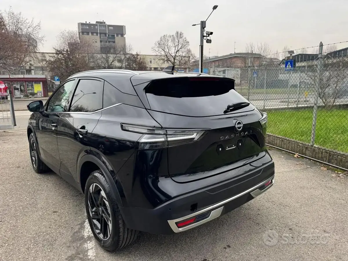Nuova Nissan Qashqai N-Connecta 158 CV (116 kW) 2026 Nero metallizzato SUV