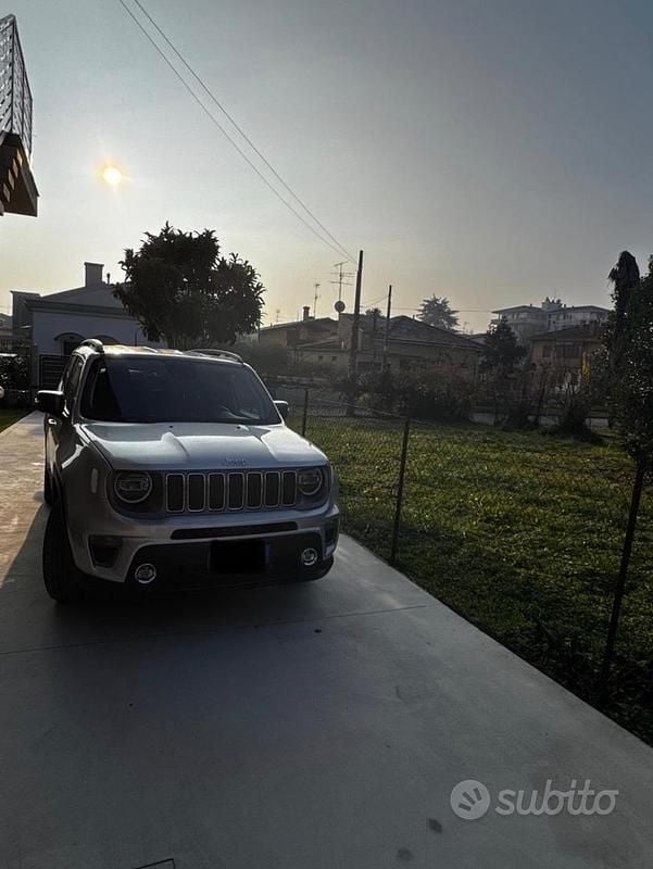 Usata Jeep Renegade 120 CV (88 kW) 2019 Grigio SUV