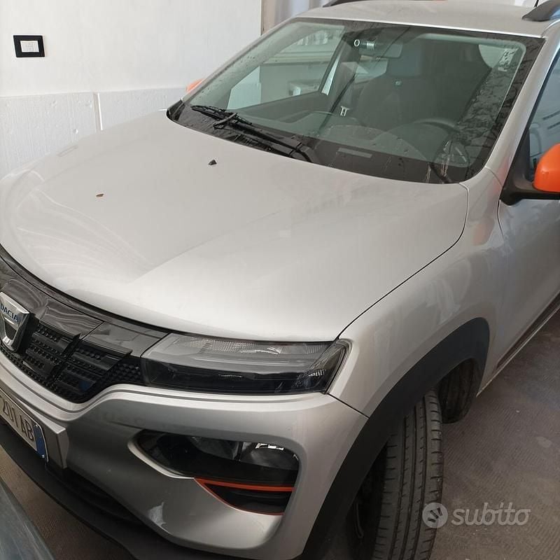 Grigio Usata 2022 Dacia Spring Comfort Plus Utilitaria | 10.000 € - Immagine 1/4