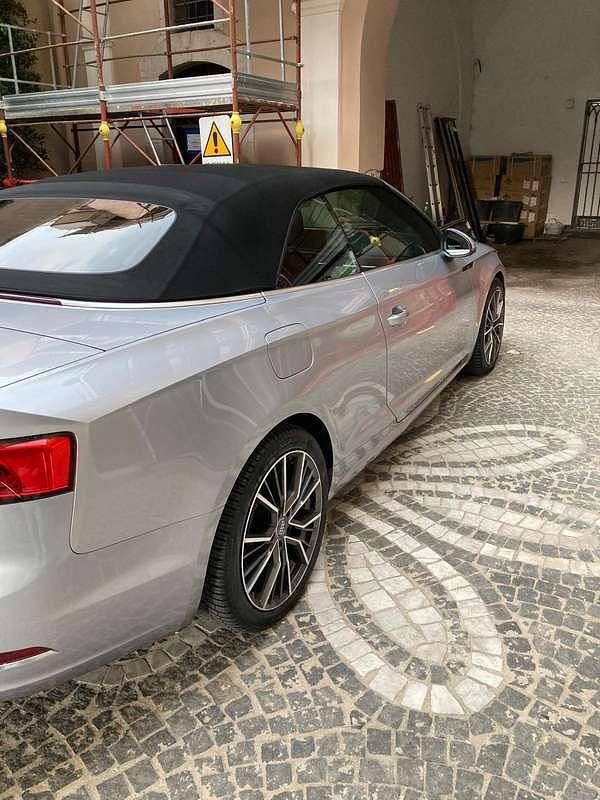 Usata Audi A5 Cabriolet Business Plus 190 CV (139 kW) 2017 Argento Cabrio