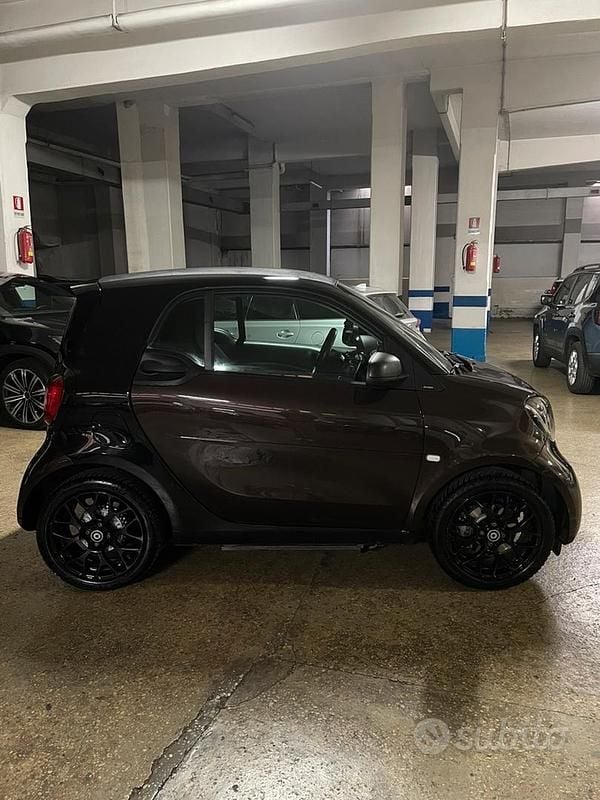 Usata Smart ForTwo Electric Drive 60 kW (82 CV) 2018 Marrone Coupé