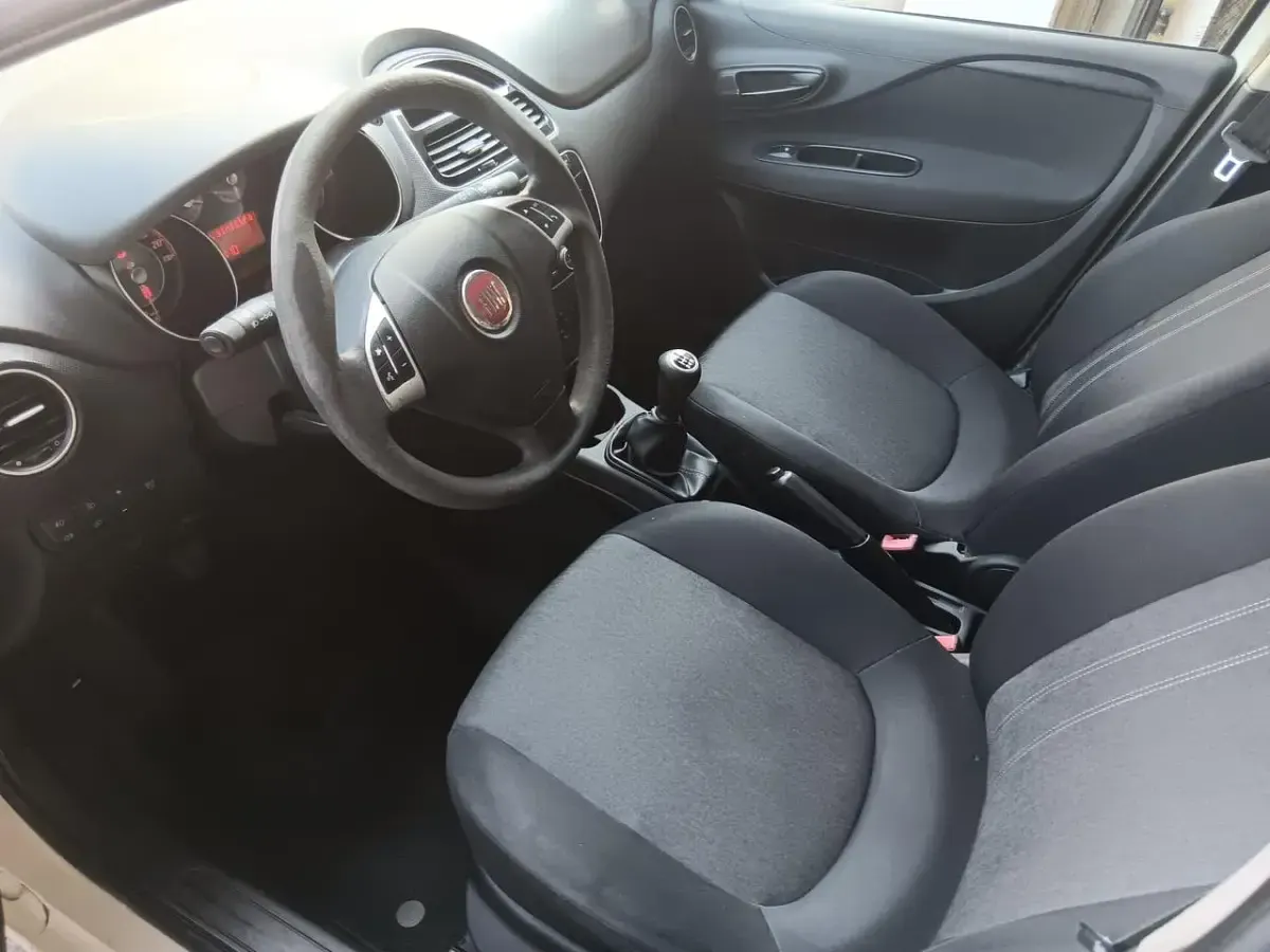 Usata Fiat Punto Easy 85 CV (62 kW) 2016 Bianco Utilitaria