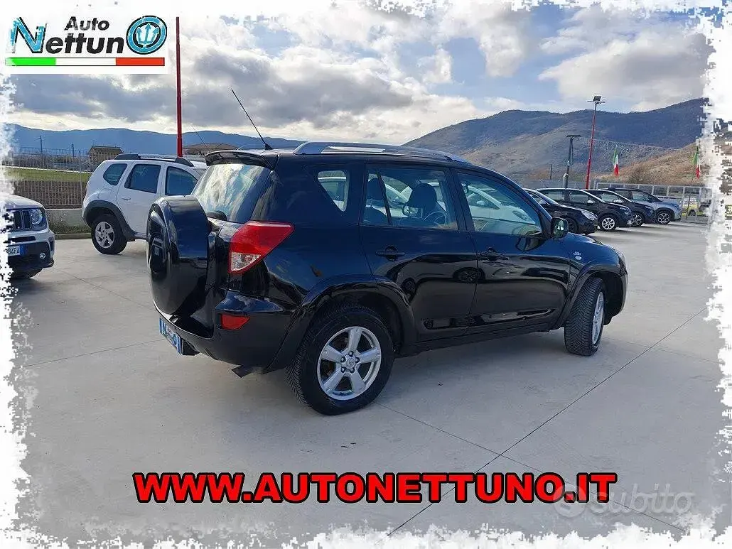 Usata Toyota RAV4 Luxury 177 CV (130 kW) 2008 Nero SUV