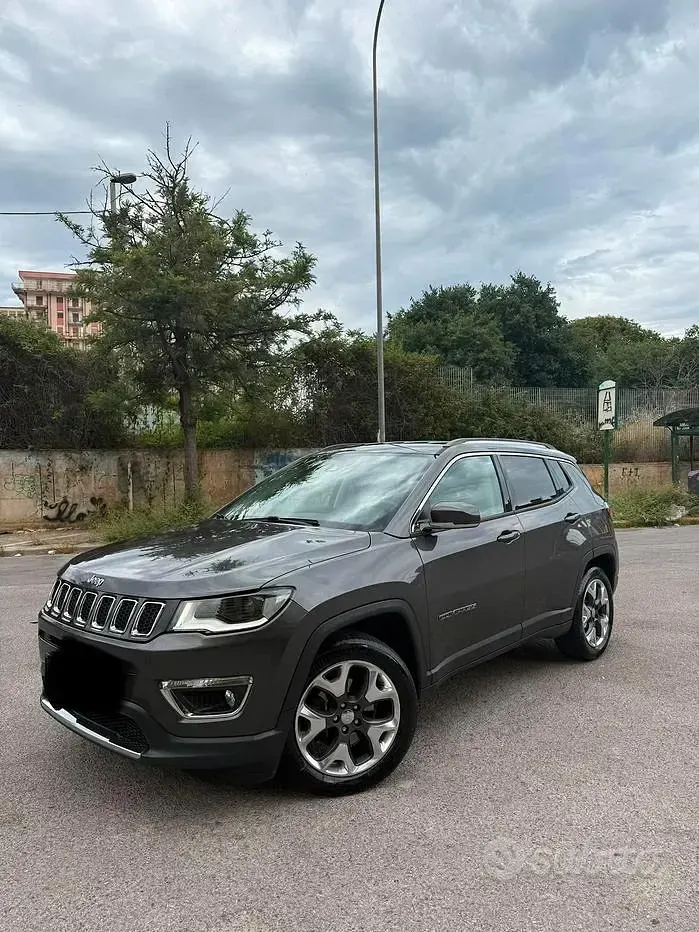 Usata Jeep Compass Limited 120 CV (88 kW) 2020 Grigio SUV