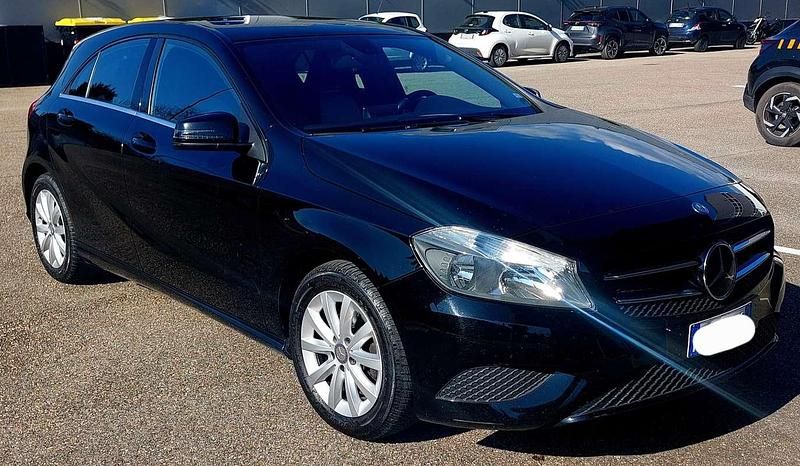 Usata Mercedes A180 Executive 109 CV (80 kW) 2016 Nero Berlina