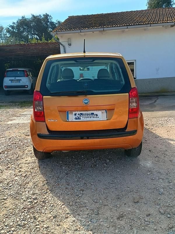 Usata Fiat Idea 95 CV (69 kW) 2005 Monovolume