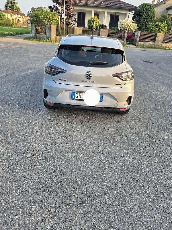 Occasion Renault Clio V Evolution 91 PK (66 kW) 2024 Sedan