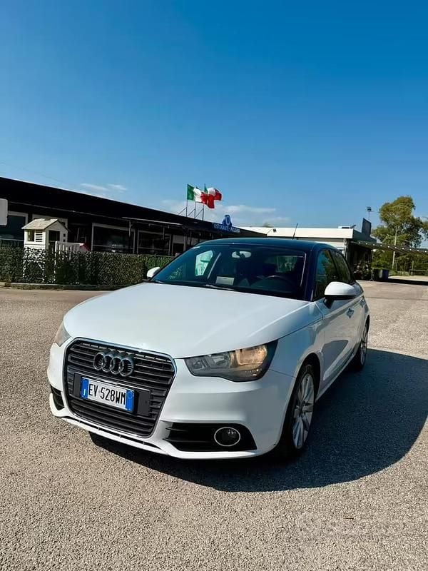 Usata Audi A1 Sportback 90 CV (66 kW) 2014 Bianco Utilitaria