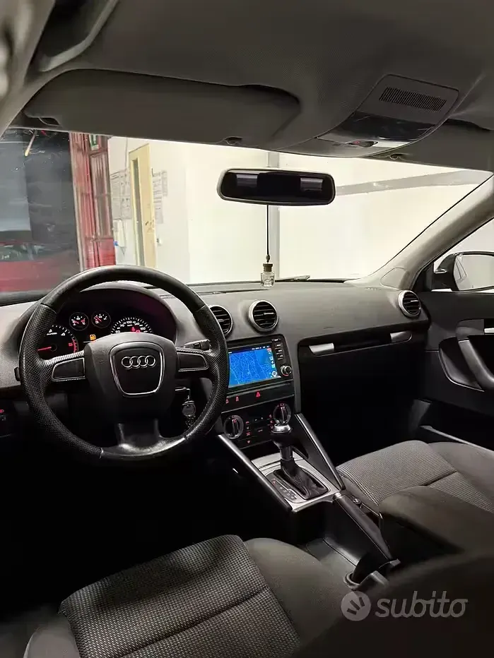 Usata Audi A3 105 CV (77 kW) 2012 Nero Utilitaria