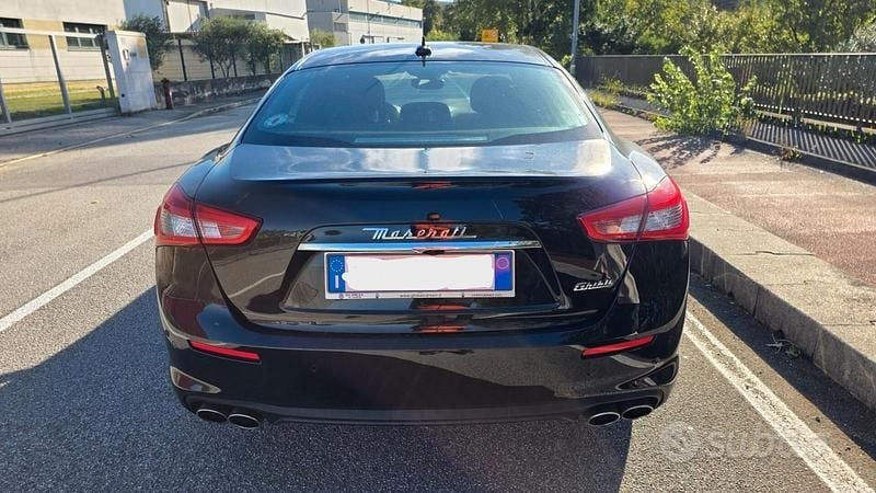 Usata Maserati Ghibli 275 CV (202 kW) 2018 Nero Berlina