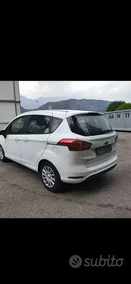 Usata Ford B-MAX 100 CV (73 kW) 2014 Bianco Monovolume