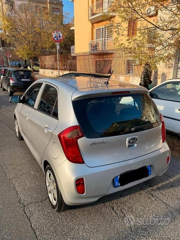 Usata Kia Picanto City 68 CV (50 kW) 2014 Grigio Utilitaria
