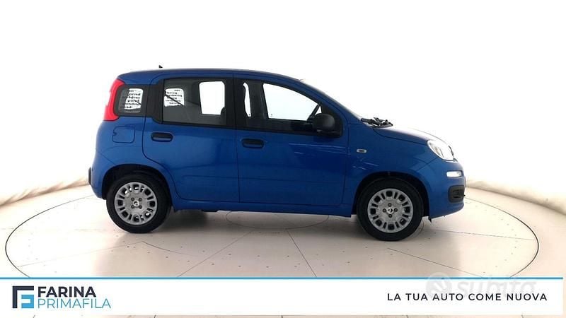Nuova Fiat Panda 2025 Blu Utilitaria